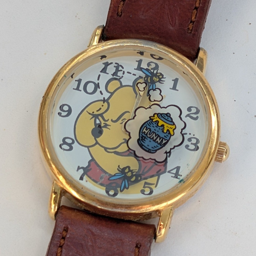 Disney Time Works Winnie the Pooh Gold Tone Leather Watch Honey Pot Second Hand